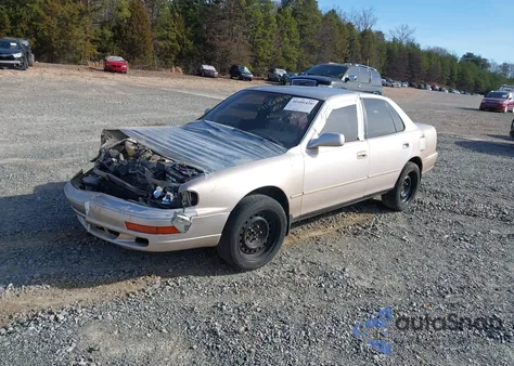 1994 Toyota Camry Le from USA, damaged, VIN JT2SK12E3R0201284